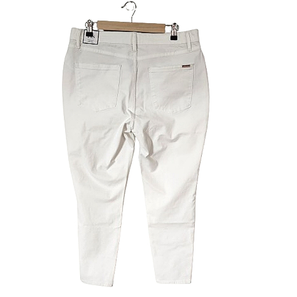White House Black Market Women's Ankle Jeans in White - Picture 3 of 10